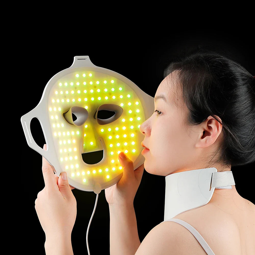 LED LIGHT THERAPY SKINCARE MASK